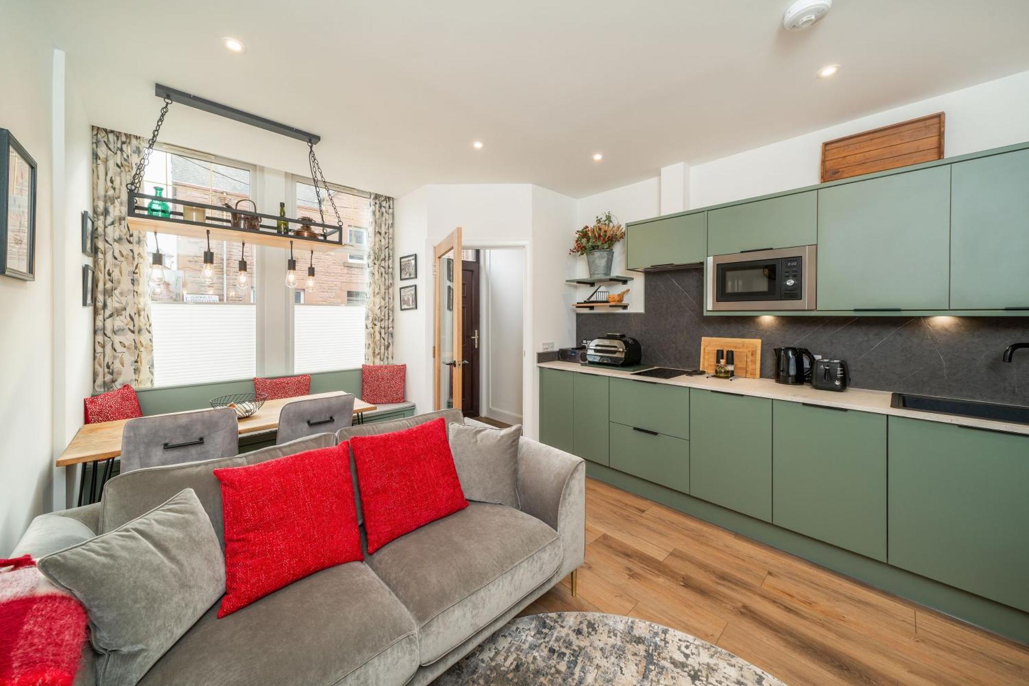 Grange8 Luxury Snug & Courtyard In Blairgowrie Apartment Blairgowrie and Rattray Екстериор снимка
